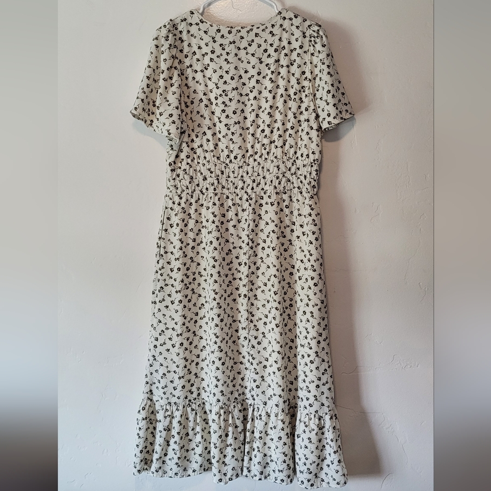 Floral Print White Dress - Picture 3 of 3